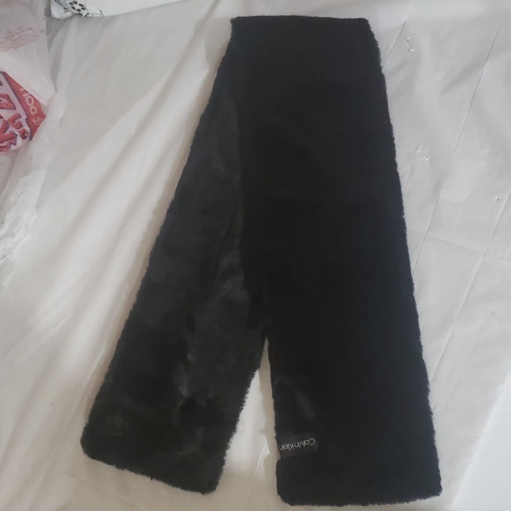BRAND NEW no tags Calvin Klein faux Mink scarf